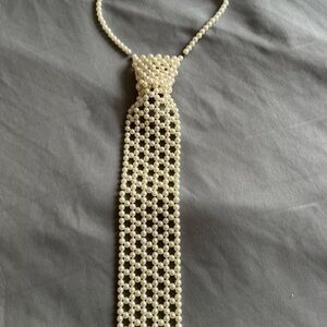 Elegant Pearl Beaded Necklace